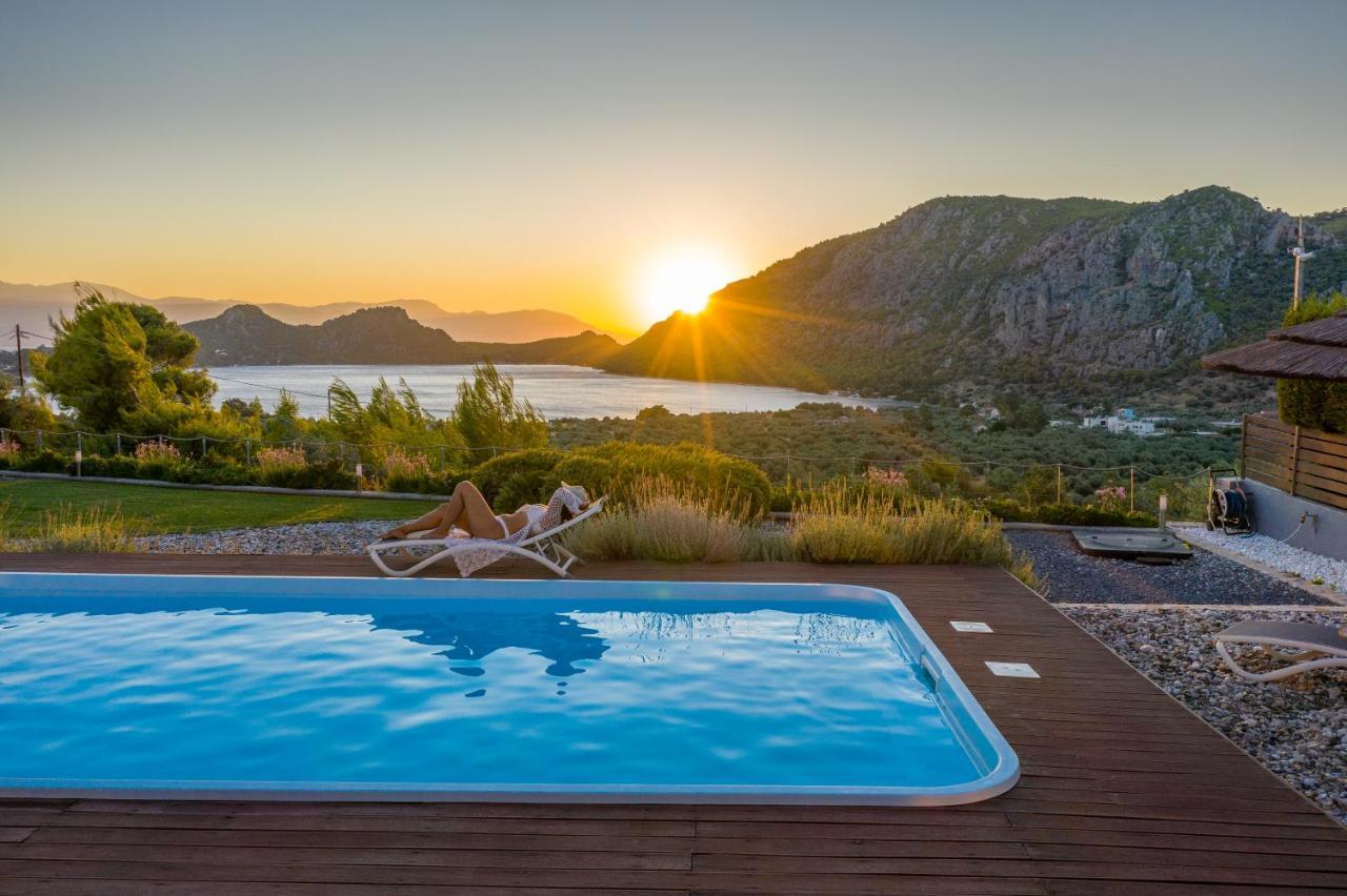Villa Armonia Vouliagmeni-See Exterior foto