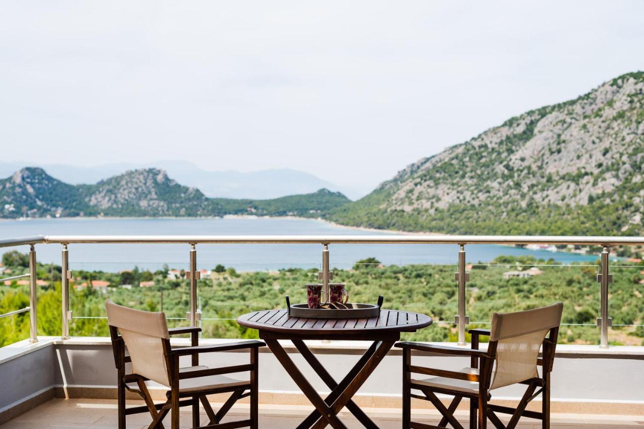 Villa Armonia Vouliagmeni-See Exterior foto